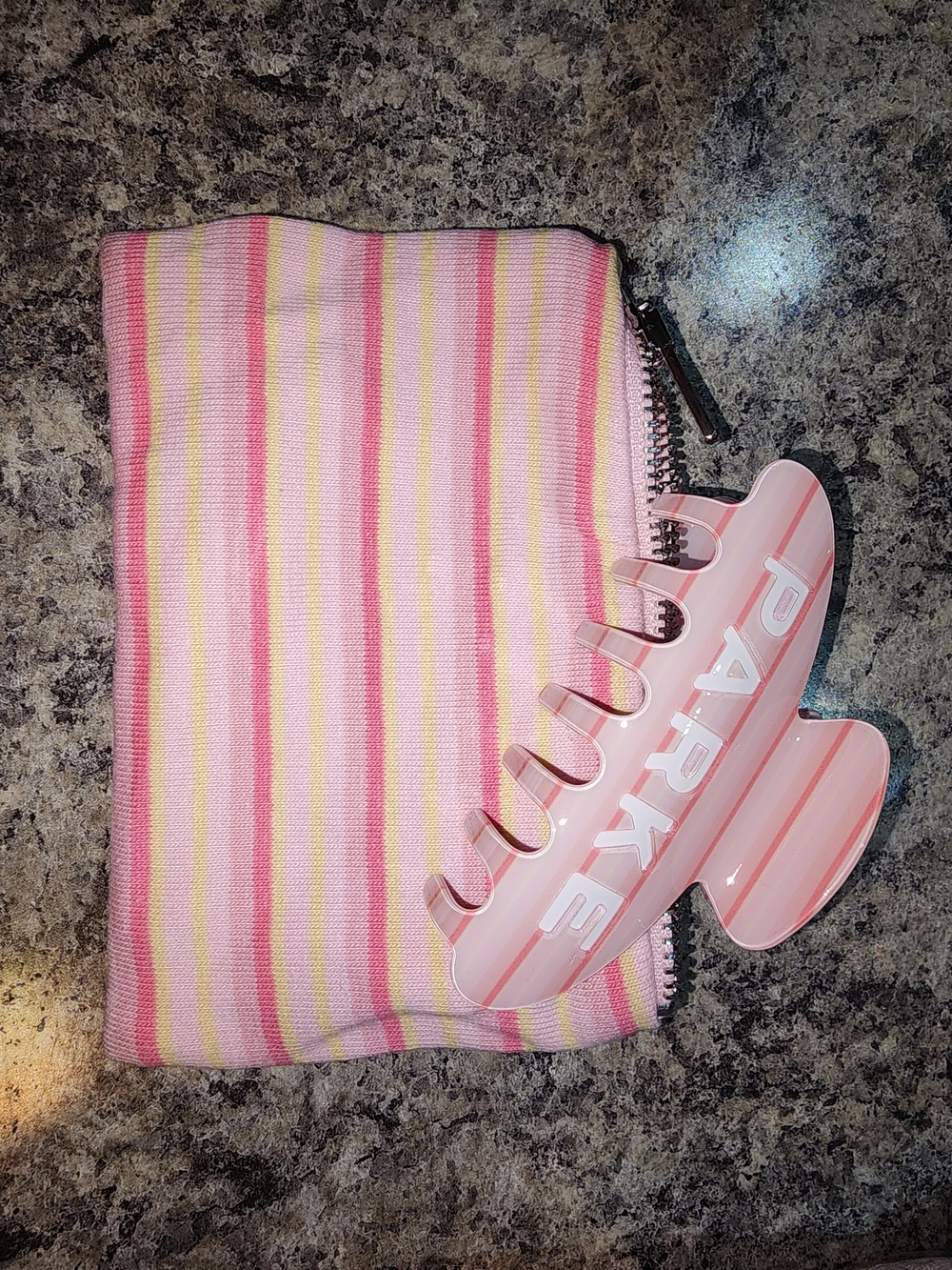 PARKE Its A Girl Claw Clip With Matching Zipper Pouch